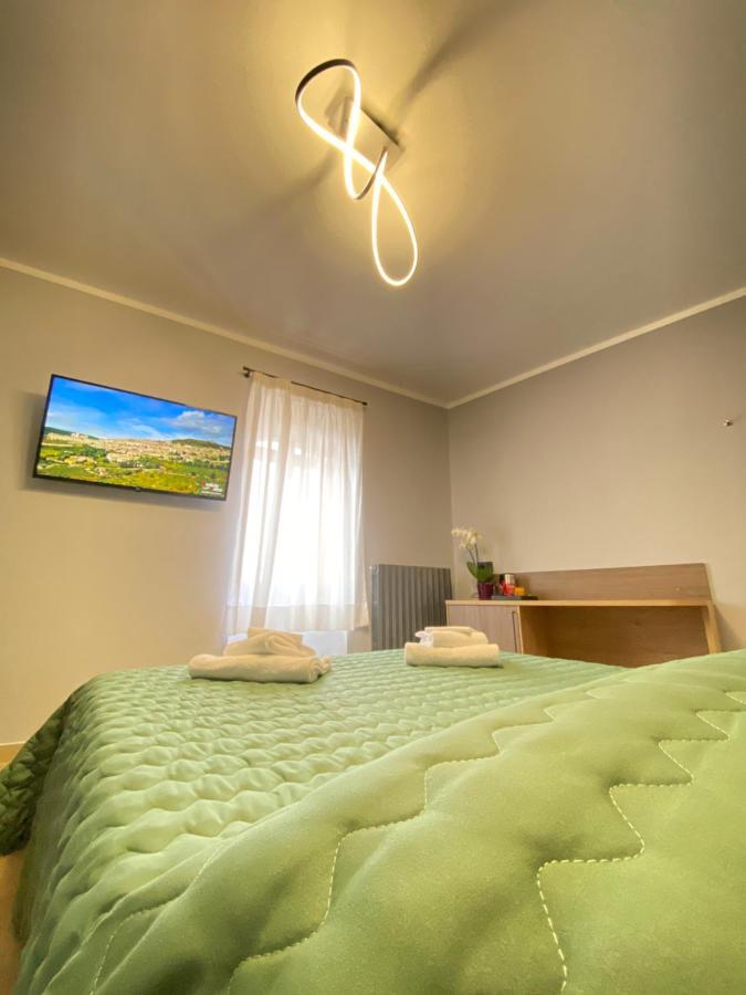 Roof Garden Rooms Ассізі Екстер'єр фото